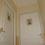 Des Camparros Konukevi